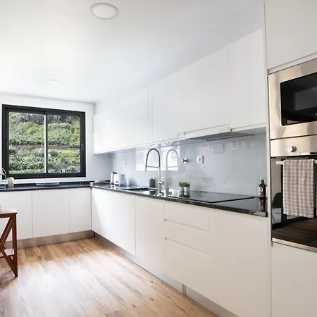 Apartment Brava By Lovelystay